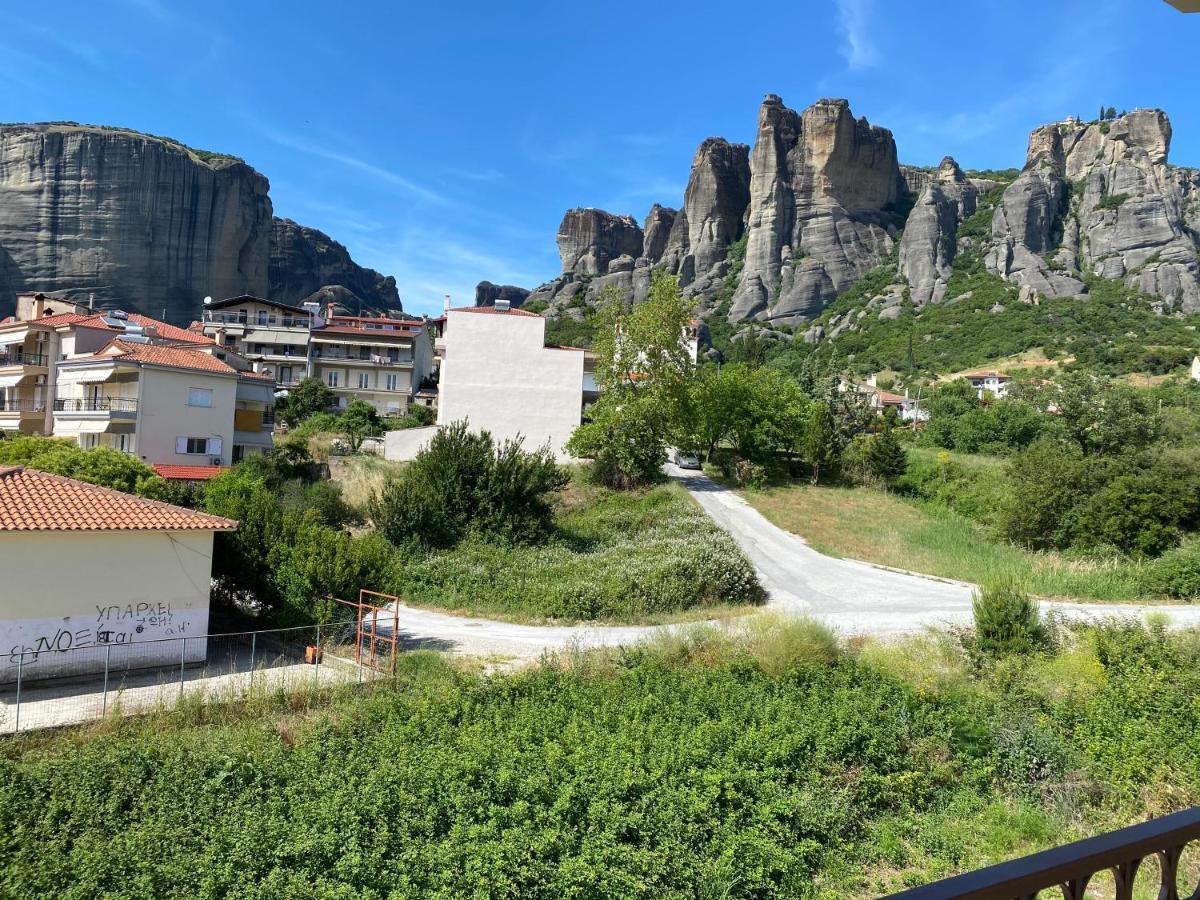 Saint Stephen'S Apartments At Meteora 2 Калампака Екстериор снимка